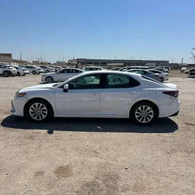 Toyota Camry 2023