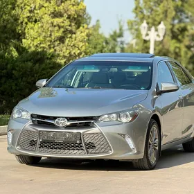 Toyota Camry 2015