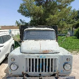 Gaz 5204 1984