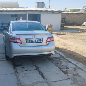 Toyota Camry 2011