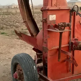 MTZ T-28 2003