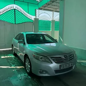 Toyota Camry 2010