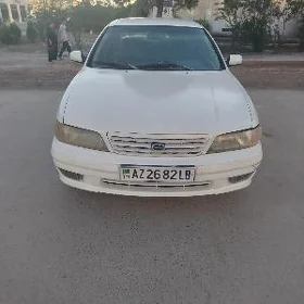 Nissan Cefiro 1995
