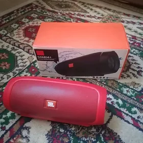 музыкальная колонка JBL