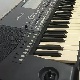 KORG PA 600