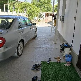 Toyota Camry 2004