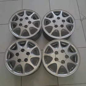 Camry 14 lik disga.
