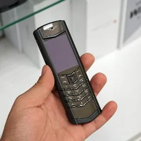Vertu Signature