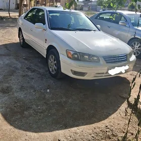 Toyota Camry 2000
