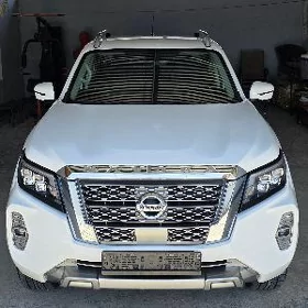 Nissan Navara 2023