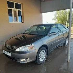 Toyota Camry 2004