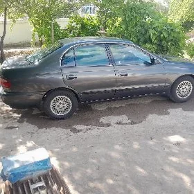 Toyota Corona 1995