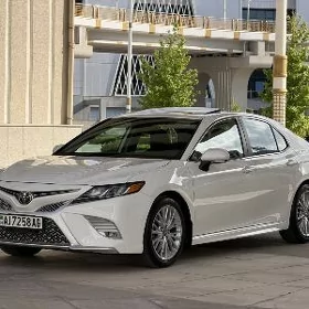 Toyota Camry 2020