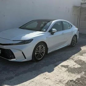 Toyota Camry 2024