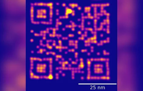 Учёные создали из атомов серебра самый маленький в истории QR-код