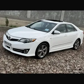 Toyota Camry 2014