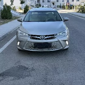Toyota Camry 2017