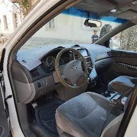 Toyota Sienna 2008