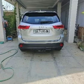 Toyota Highlander 2018