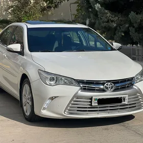 Toyota Camry 2016