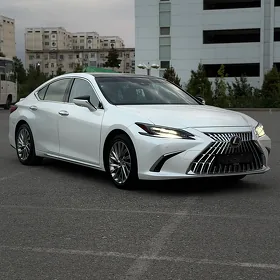 Lexus ES 2024