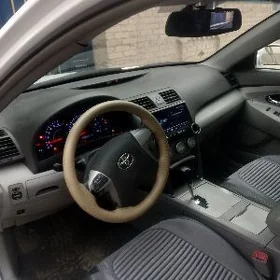 Toyota Camry 2010