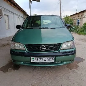 Opel Sintra 1999