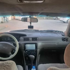 Toyota Camry 2000