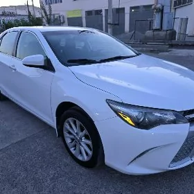 Toyota Camry 2015