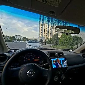 Nissan Versa 2012