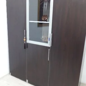 şkaf