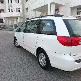 Toyota Sienna 2006