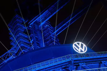 Reuters: Volkswagen 2026-njy ýylyň ahyryna çenli 19 müň işgärini işden boşadýar