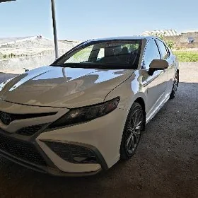 Toyota Camry 2023