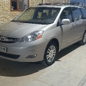 Toyota Sienna 2008