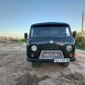 UAZ 452 1982