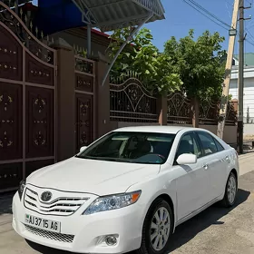 Toyota Camry 2010