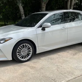 Toyota Avalon 2020