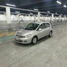 Nissan Versa 2008