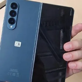 Galaxy Z Fold4