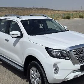 Nissan Navara 2023
