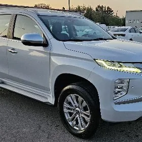 Mitsubishi Montero Sport 2020