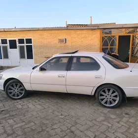 Lexus LS 1990
