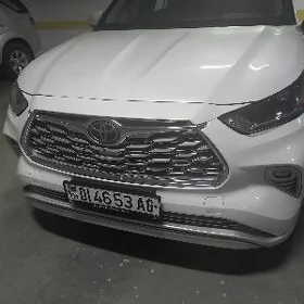 Toyota Highlander 2022