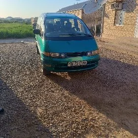 Toyota Previa 1992