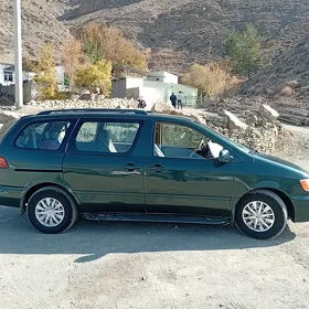 Toyota Sienna 2000