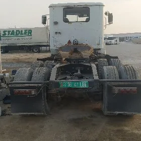 International 5000i / PayStar 1982