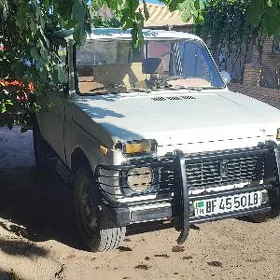 Lada Niva 1987