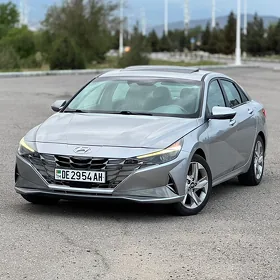 Hyundai Elantra 2022