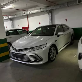 Toyota Camry 2024